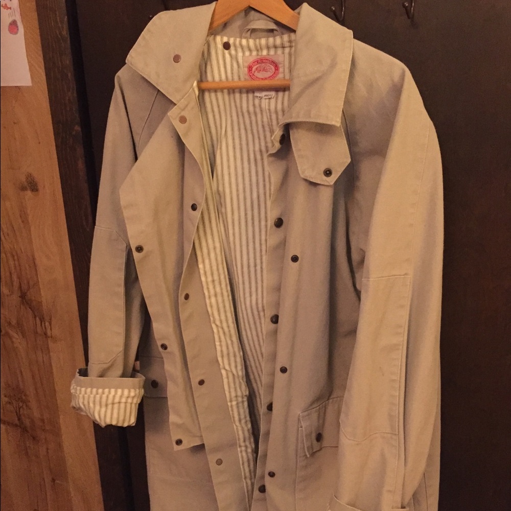 Quality trench coat